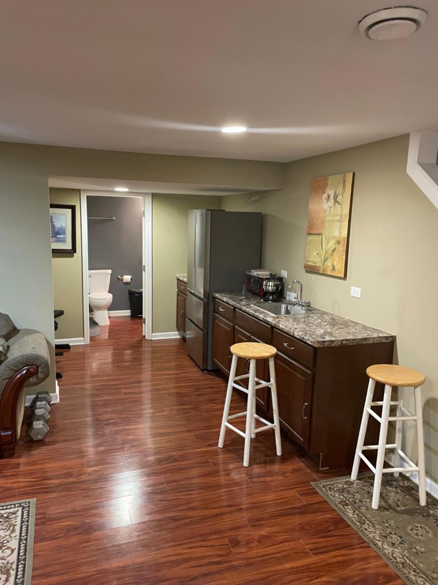 Quiet And Spacious Room1 Bolingbrook Exterior photo